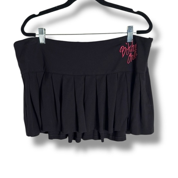 Dolls Kill Club Exx Bitches Only Pleated Mini Skirt Size XXL - Picture 1 of 7